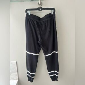 Woman's medium navy black ombré striped jogger sweats